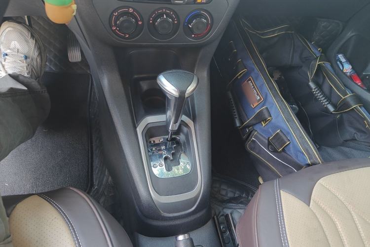 Used Citroen Elysee 2016 1.6L Automatic Fashion Model Gear Lever
