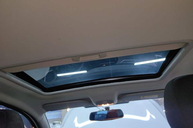 Used Citroen Elysee 2016 1.6L Automatic Comfort Model Headliner