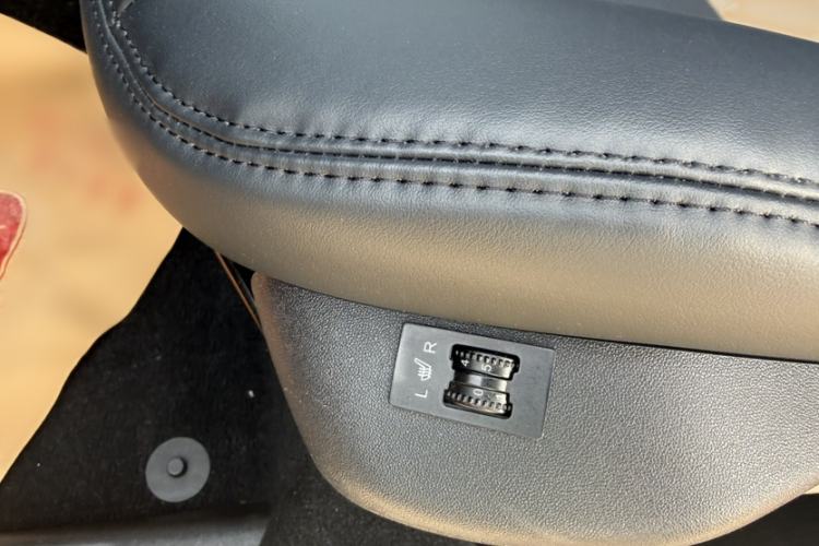 Used Citroen Elysee 2016 1.6L Automatic Fashion Model Interior 3