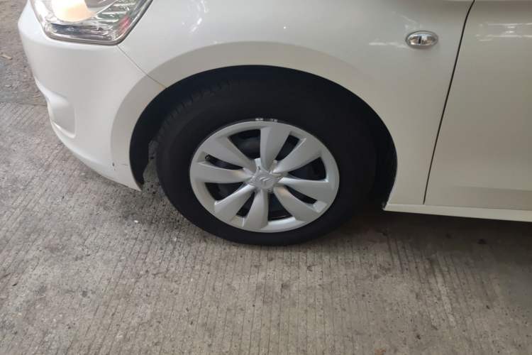 Used Citroen Elysee 2016 1.6L Automatic Fashion Model Left Front Wheel Hub
