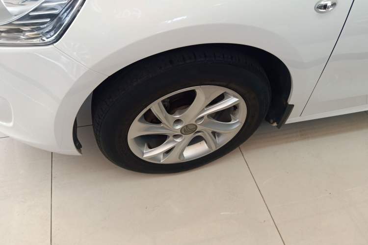 Used Citroen Elysee 2016 1.6L Manual Fashion Edition Left Front Wheel Hub