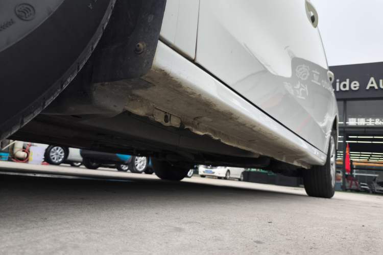 Used Citroen Elysee 2016 1.6L Automatic Fashion Model Left Side Sill