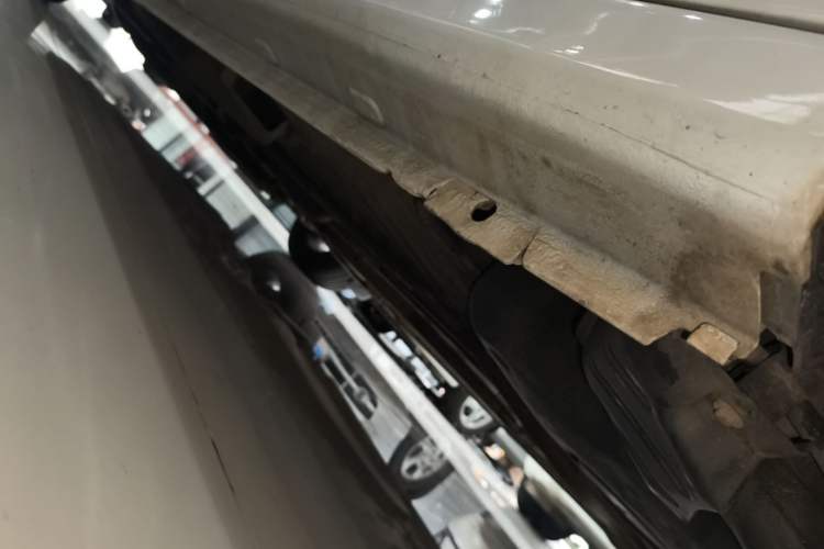 Used Citroen Elysee 2016 1.6L Automatic Fashion Model Left Side Sill