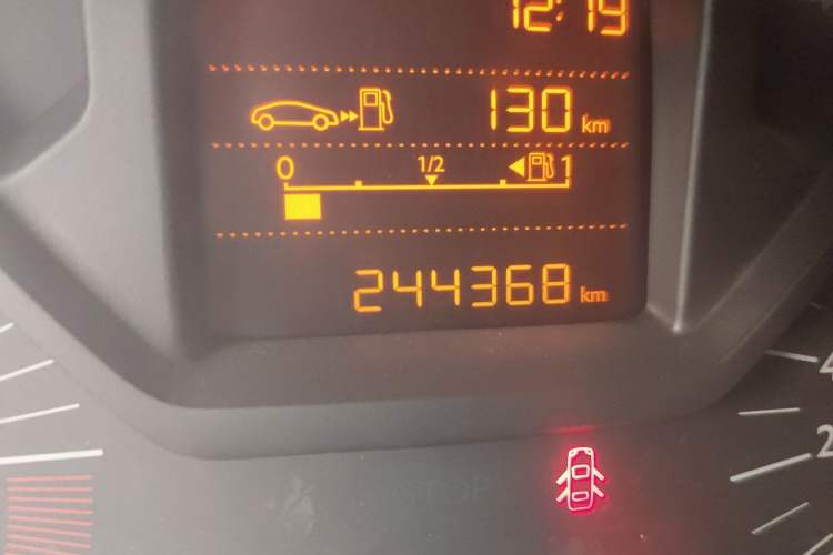 Used Citroen Elysee 2016 1.6L Manual Fashion Edition Odometer Close Up