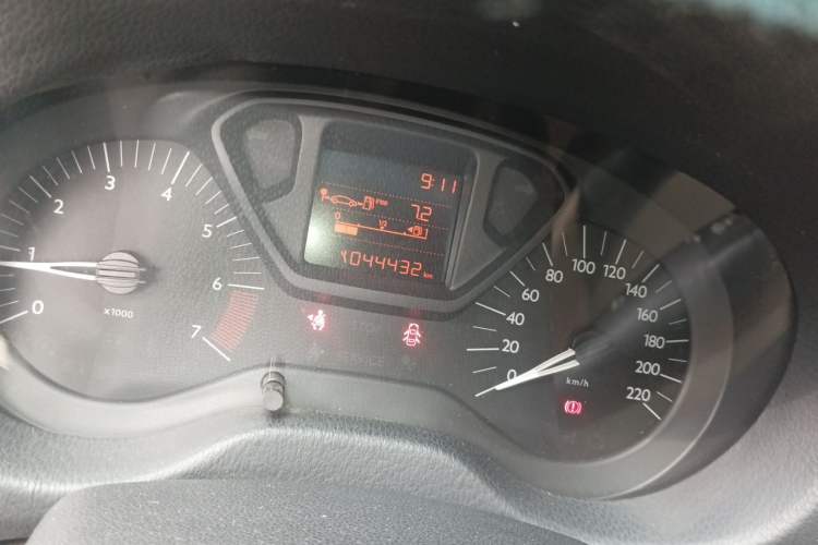 Used Citroen Elysee 2016 1.6L Manual Fashion Edition Odometer Close Up