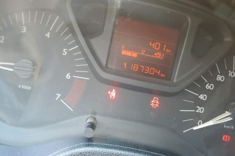 Used Citroen Elysee 2016 1.6L Manual Fashion Edition Odometer Close Up