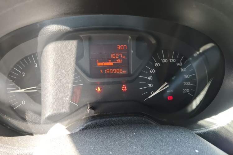 Used Citroen Elysee 2016 1.6L Manual Fashion Edition Odometer Close Up
