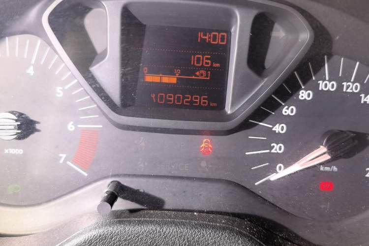 Used Citroen Elysee 2016 1.6L Manual Fashion Edition Odometer Close Up