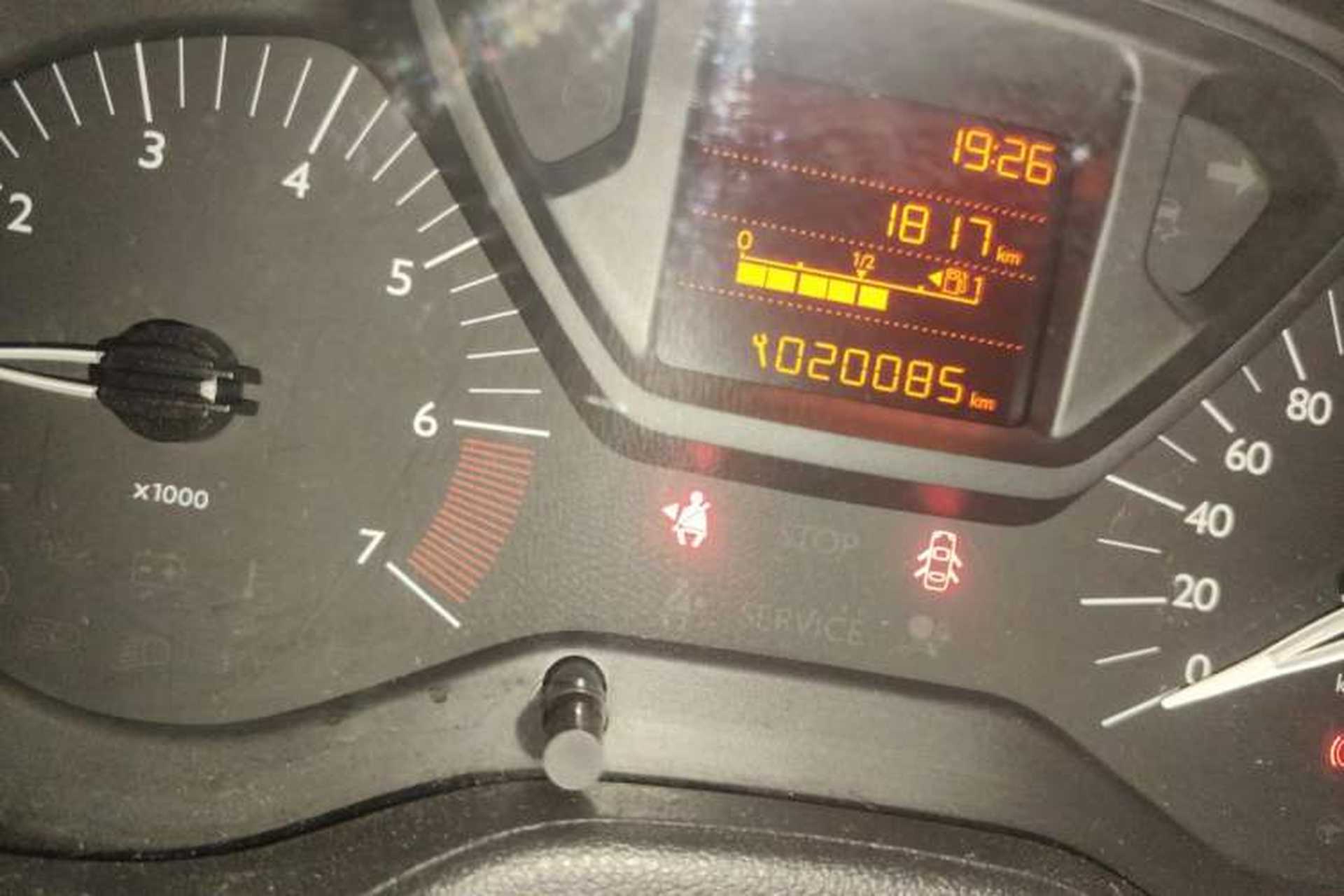 Used Citroen Elysee 2016 1.6L Manual Fashion Edition Odometer Close Up