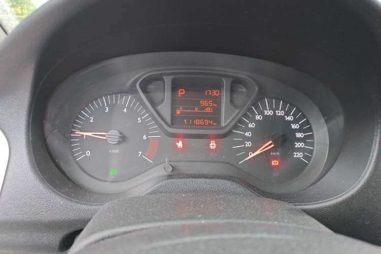 Used Citroen Elysee 2016 1.6L Automatic Fashion Model Odometer Close Up