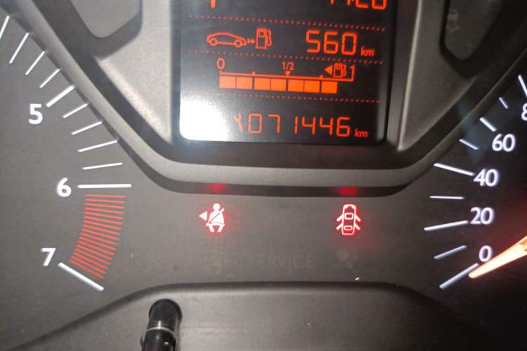 Used Citroen Elysee 2016 1.6L Automatic Fashion Model Odometer Close Up