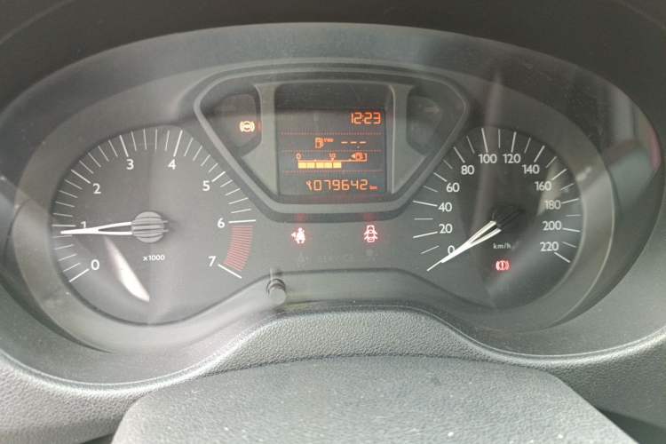 Used Citroen Elysee 2016 1.6L Manual Fashion Edition Odometer Close Up
