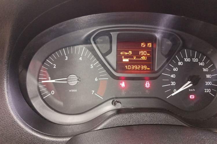 Used Citroen Elysee 2016 1.6L Manual Fashion Edition Odometer Close Up