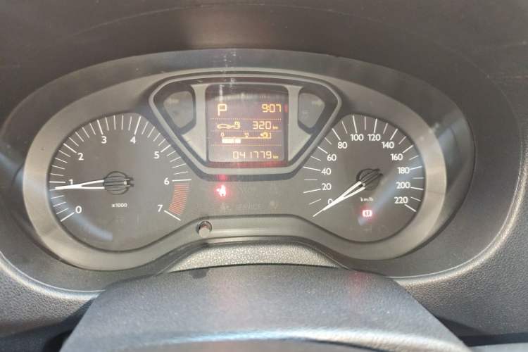 Used Citroen Elysee 2016 1.6L Automatic Fashion Model Odometer Close Up