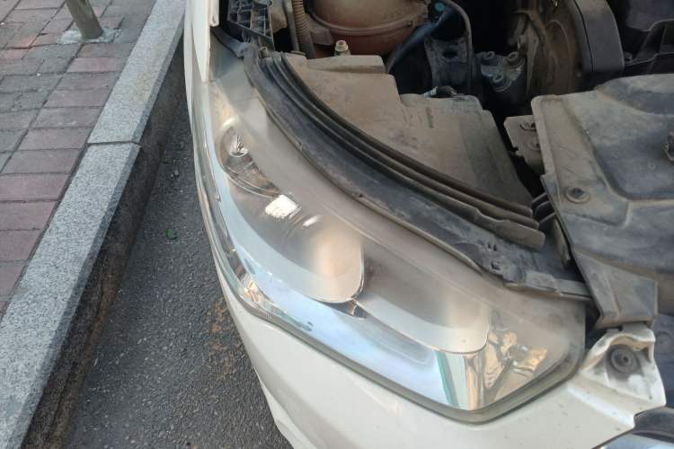 Used Citroen Elysee 2016 1.6L Automatic Fashion Model Right Front Headlight