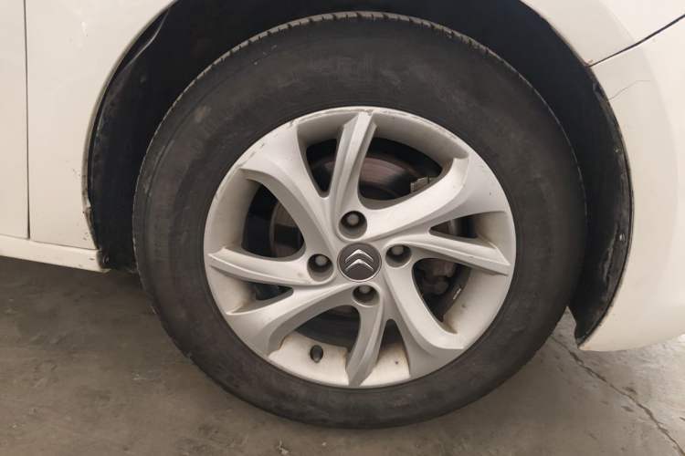 Used Citroen Elysee 2016 1.6L Manual Fashion Edition Right Front Wheel Hub