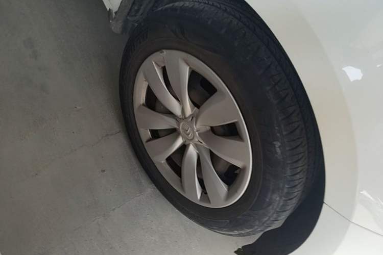 Used Citroen Elysee 2016 1.6L Manual Fashion Edition Right Front Wheel Hub