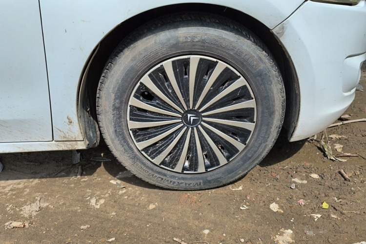 Used Citroen Elysee 2016 1.6L Manual Fashion Edition Right Front Wheel Hub