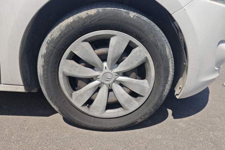 Used Citroen Elysee 2016 1.6L Manual Fashion Edition Right Front Wheel Hub