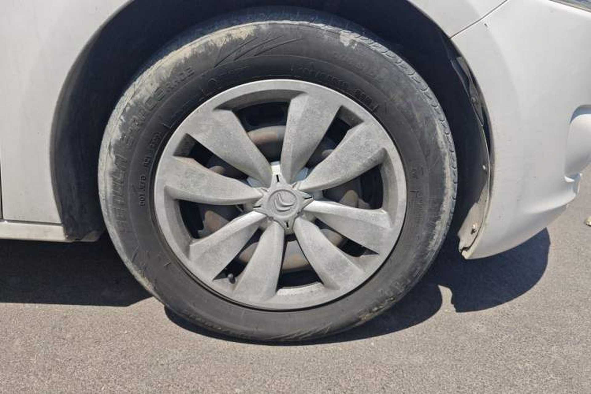 Used Citroen Elysee 2016 1.6L Manual Fashion Edition Right Front Wheel Hub