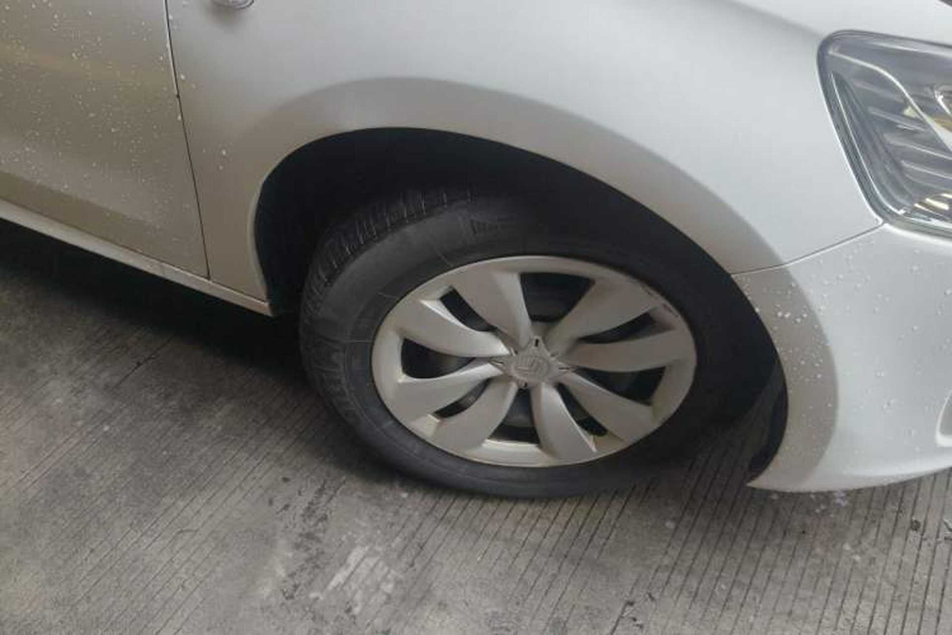 Used Citroen Elysee 2016 1.6L Manual Fashion Edition Right Front Wheel Hub