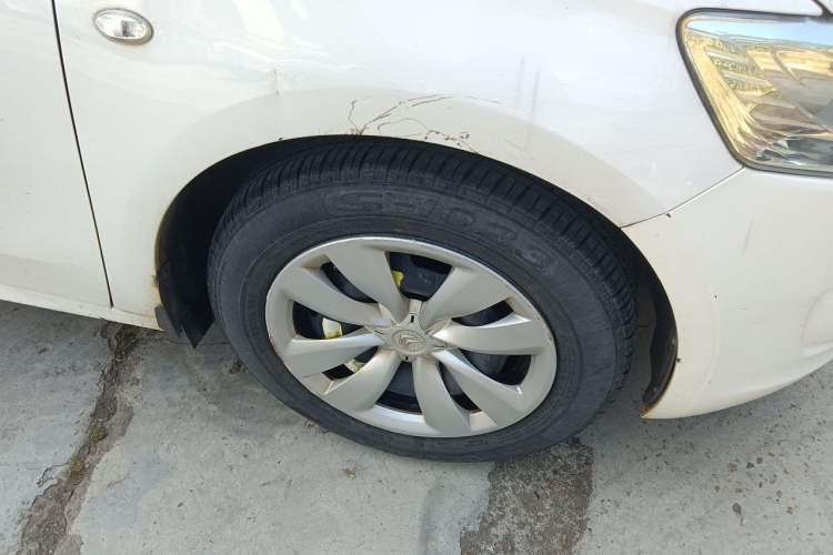Used Citroen Elysee 2016 1.6L Automatic Fashion Model Right Front Wheel Hub