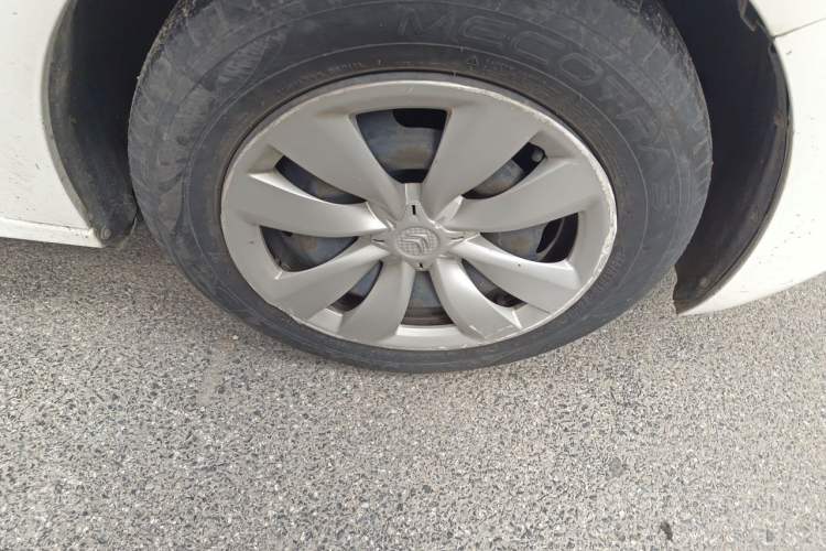 Used Citroen Elysee 2016 1.6L Manual Fashion Edition Right Front Wheel Hub