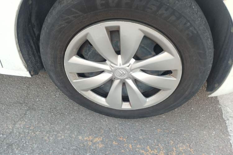 Used Citroen Elysee 2016 1.6L Automatic Fashion Model Right Front Wheel Hub