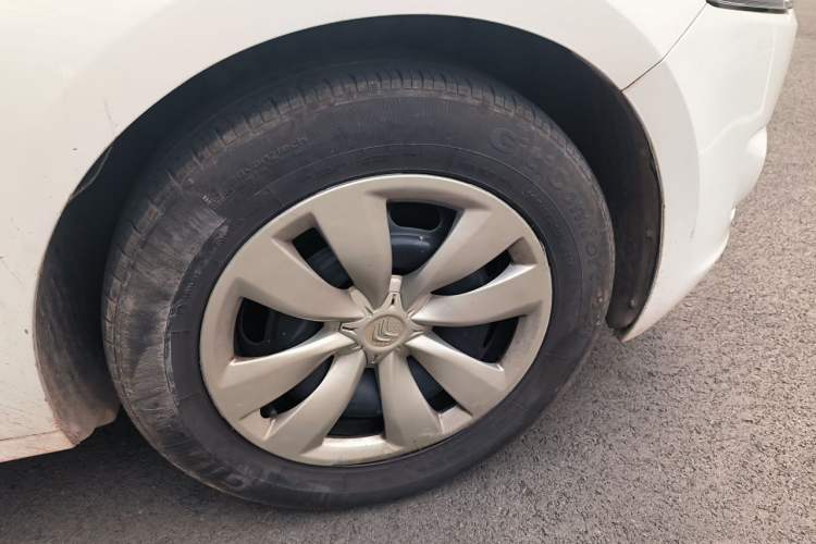 Used Citroen Elysee 2016 1.6L Manual Fashion Edition Right Front Wheel Hub