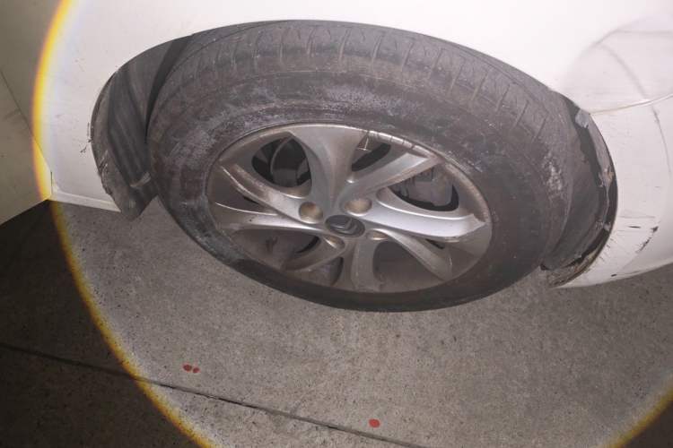 Used Citroen Elysee 2016 1.6L Automatic Fashion Model Right Front Wheel Hub