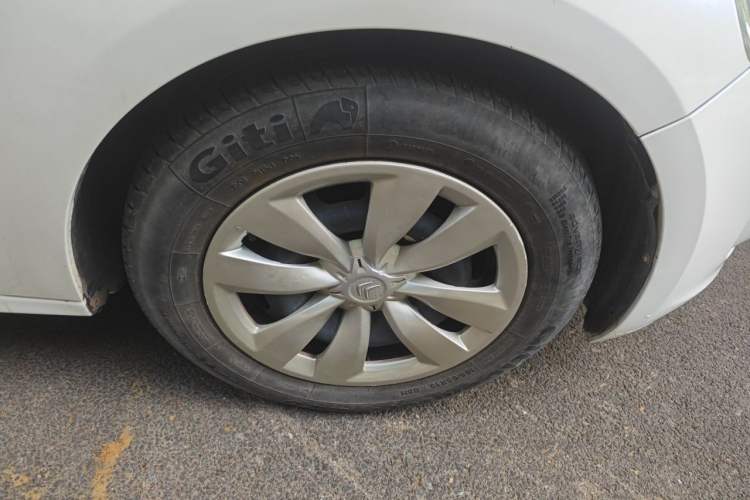 Used Citroen Elysee 2016 1.6L Manual Fashion Edition Right Front Wheel Hub