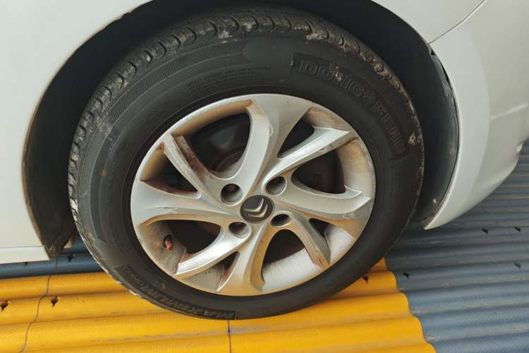 Used Citroen Elysee 2016 1.6L Automatic Comfort Model Right Front Wheel Hub