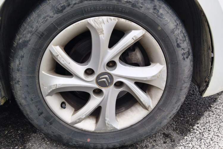 Used Citroen Elysee 2016 1.6L Manual Fashion Edition Right Front Wheel Hub