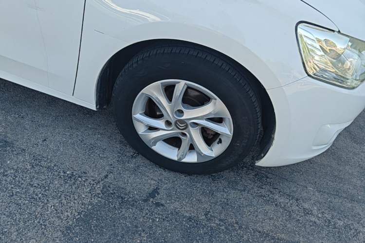 Used Citroen Elysee 2016 1.6L Manual Fashion Edition Right Front Wheel Hub