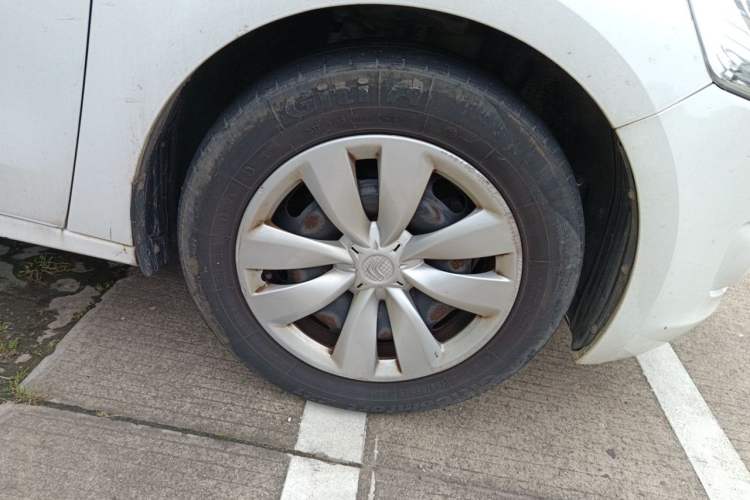 Used Citroen Elysee 2016 1.6L Manual Fashion Edition Right Front Wheel Hub