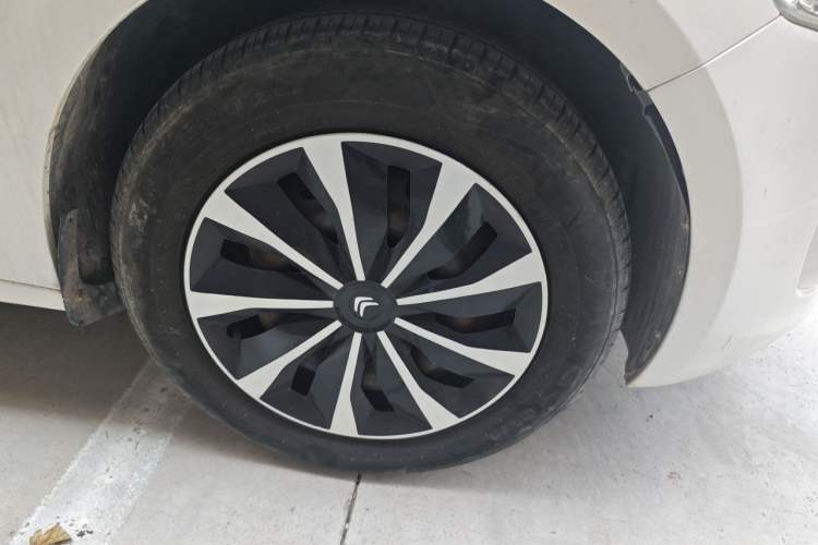 Used Citroen Elysee 2016 1.6L Manual Fashion Edition Right Front Wheel Hub