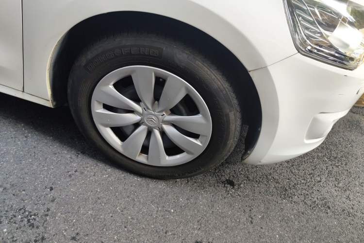 Used Citroen Elysee 2016 1.6L Automatic Fashion Model Right Front Wheel Hub