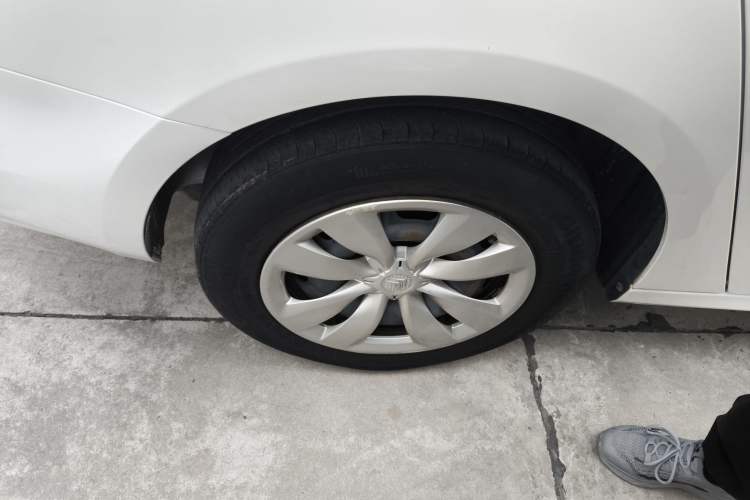 Used Citroen Elysee 2016 1.6L Automatic Fashion Model Right Rear Wheel Hub