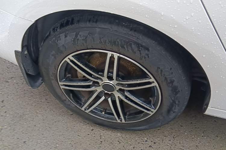Used Citroen Elysee 2016 1.6L Manual Fashion Edition Right Rear Wheel Hub