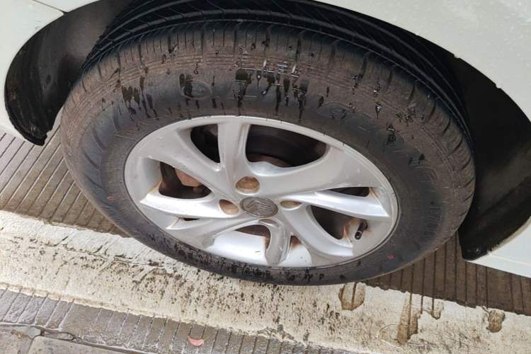 Used Citroen Elysee 2016 1.6L Automatic Fashion Model Right Rear Wheel Hub