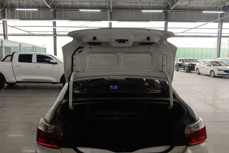 Used Citroen Elysee 2016 1.6L Manual Fashion Edition Trunk