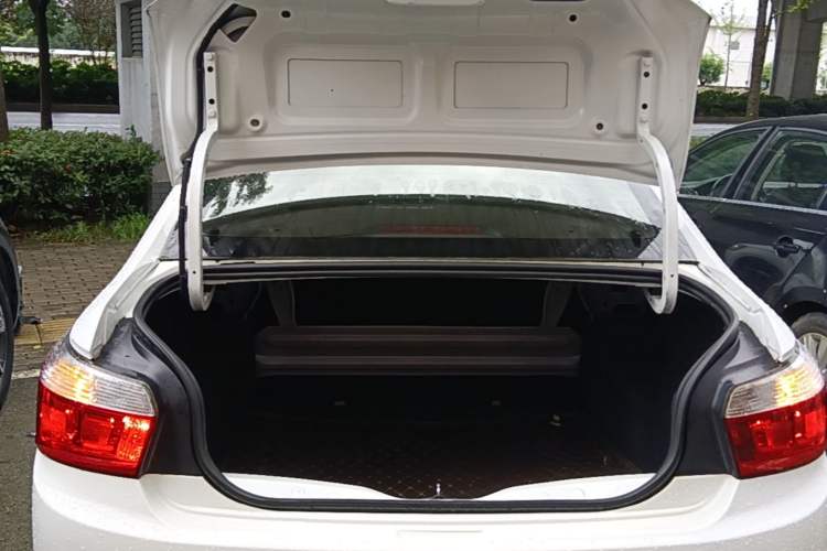 Used Citroen Elysee 2016 1.6L Manual Fashion Edition Trunk