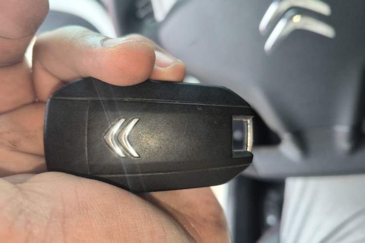 Used Citroen Elysee 2016 1.6L Automatic Fashion Model Vehicle Key