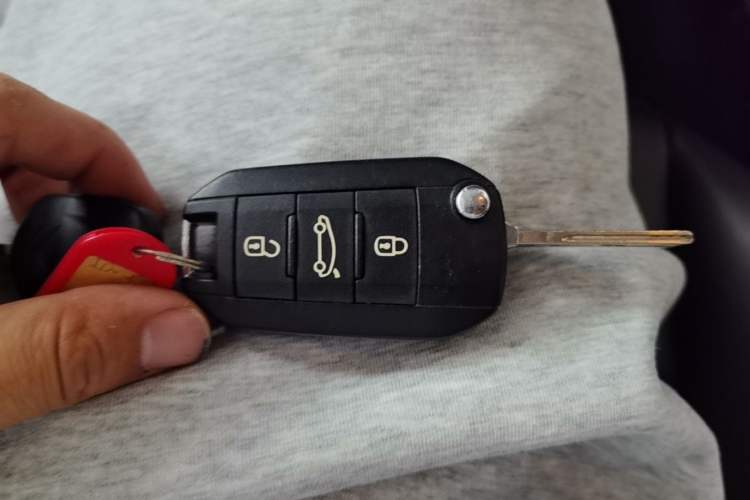 Used Citroen Elysee 2016 1.6L Manual Comfort Model Vehicle Key