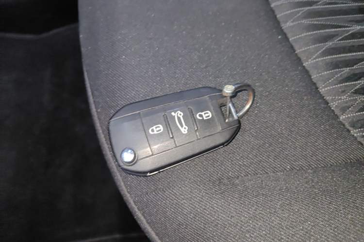 Used Citroen Elysee 2016 1.6L Automatic Comfort Model Vehicle Key