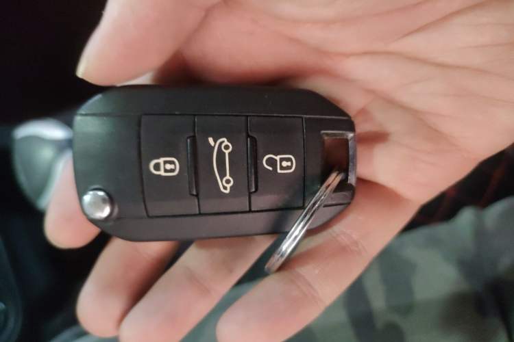 Used Citroen Elysee 2016 1.6L Automatic Fashion Model Vehicle Key