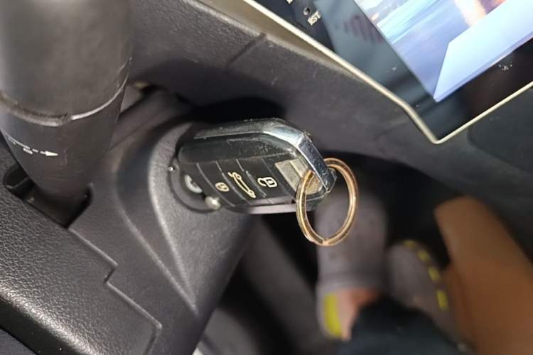 Used Citroen Elysee 2016 1.6L Automatic Fashion Model Vehicle Key