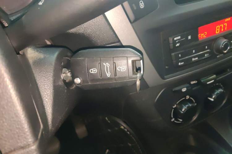 Used Citroen Elysee 2016 1.6L Automatic Fashion Model Vehicle Key