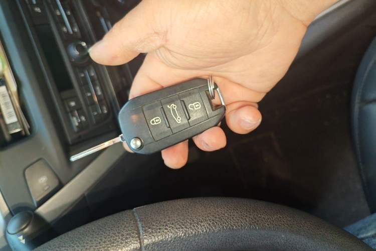 Used Citroen Elysee 2016 1.6L Manual Fashion Edition Vehicle Key