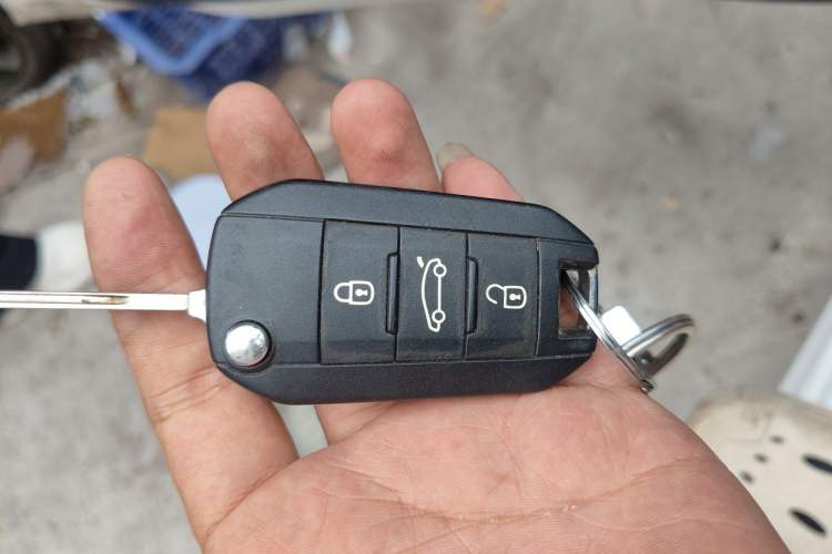 Used Citroen Elysee 2016 1.6L Automatic Fashion Model Vehicle Key